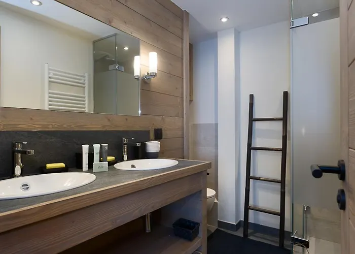 1850 - Renove 3 Ch, Proche Pistes, Parking Inclus - Fr-1-631-227 *